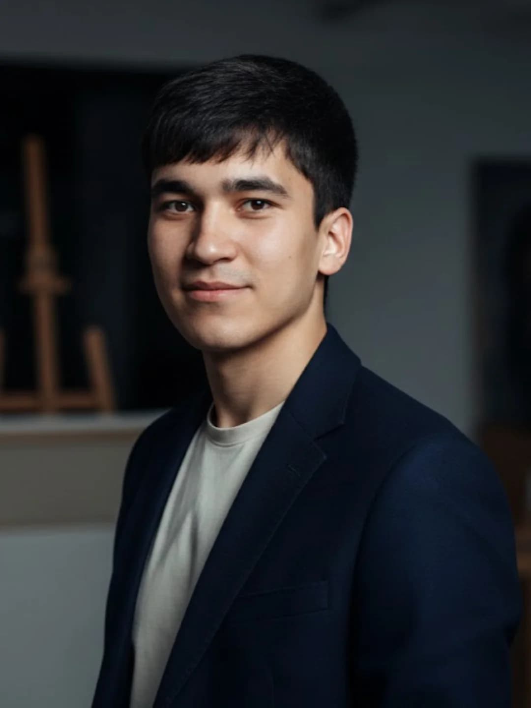 Eshkuvvatov Olmosbek